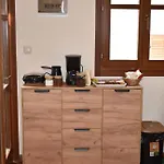 Apartment Delfi's Cozy Maisonette *