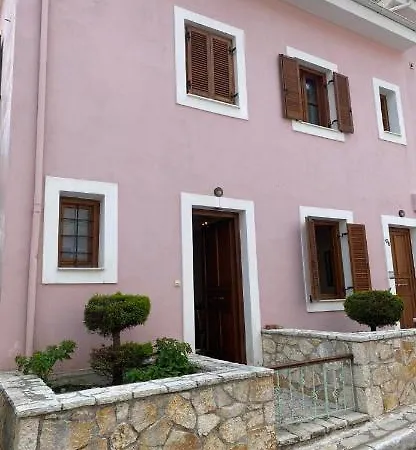 Delfi's Cozy Maisonette * Delphi