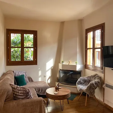 Delfi's Cozy Maisonette * Delphi