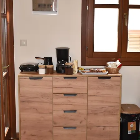 Lägenhet Delfi's Cozy Maisonette *