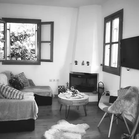 Delfi's Cozy Maisonette Delphi