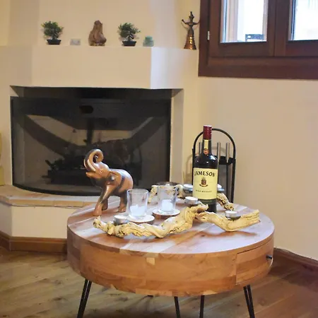 Apartament Delfi's Cozy Maisonette