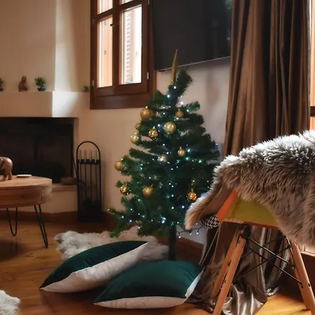 Delfi's Cozy Maisonette Lägenhet Delphi